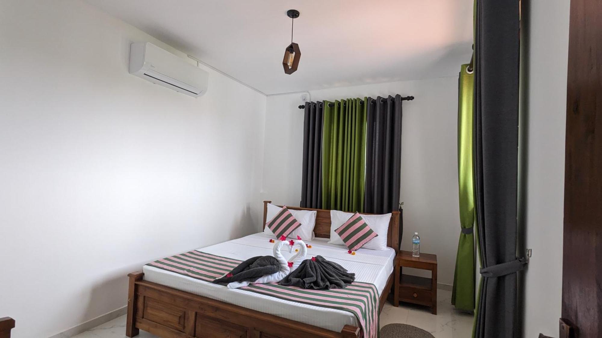 Star Beach Villa Tangalle Exteriör bild