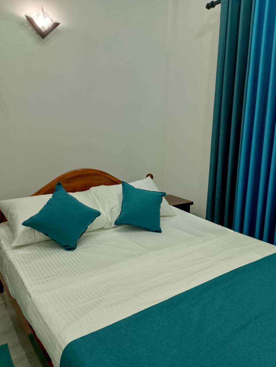 Star Beach Villa Tangalle Exteriör bild