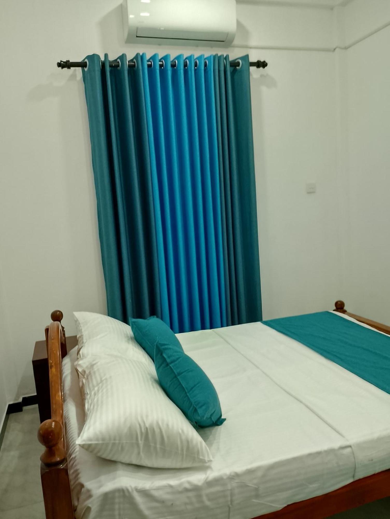 Star Beach Villa Tangalle Exteriör bild